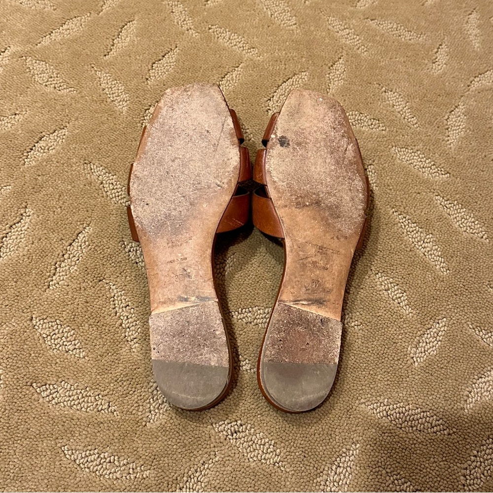 Saint Laurent Tribute Flat Sandals - Picture 6 of 7